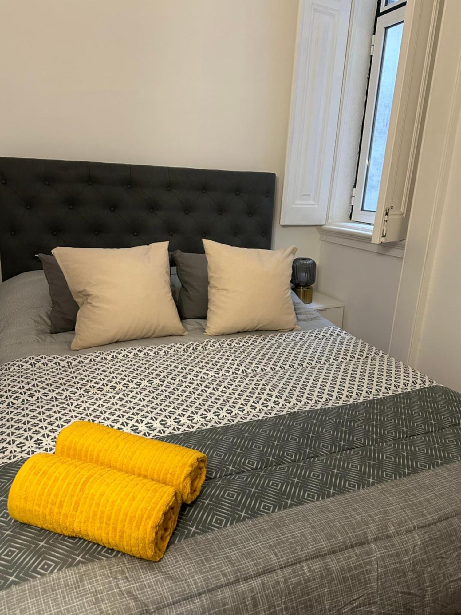 Garden Campo De Ourique Guest House - Hostel Lisboa Dış mekan fotoğraf