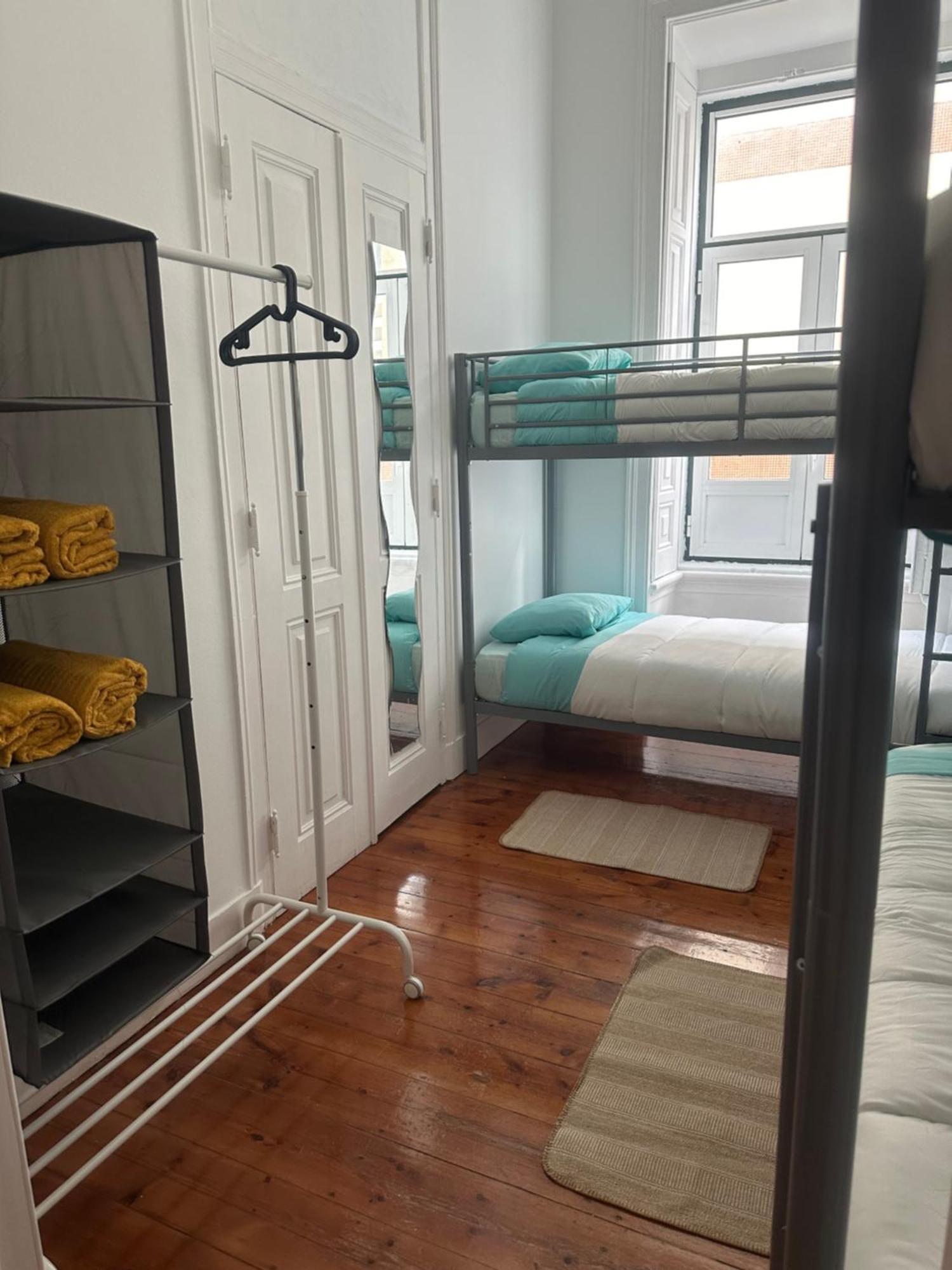 Garden Campo De Ourique Guest House - Hostel Lisboa Dış mekan fotoğraf