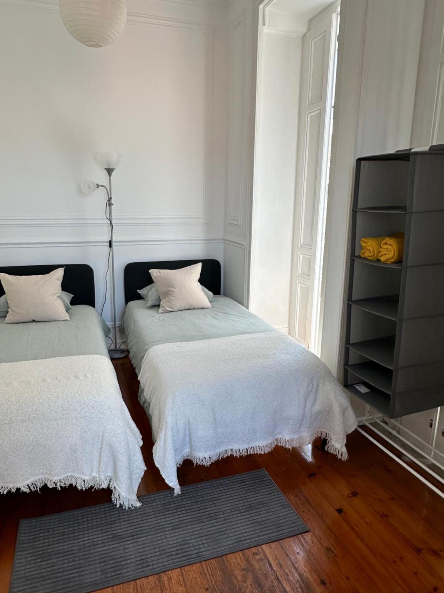 Garden Campo De Ourique Guest House - Hostel Lisboa Dış mekan fotoğraf