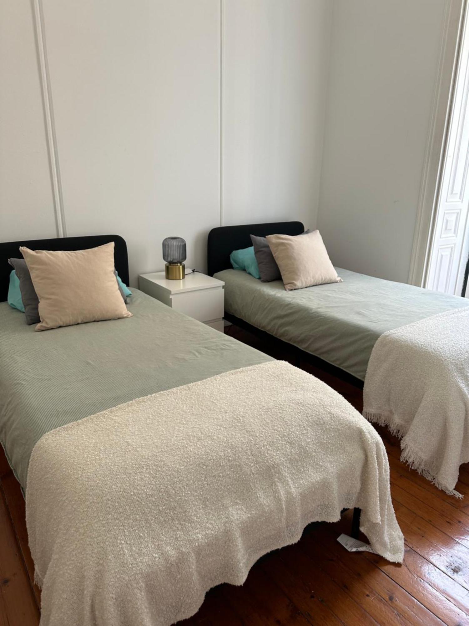 Garden Campo De Ourique Guest House - Hostel Lisboa Dış mekan fotoğraf