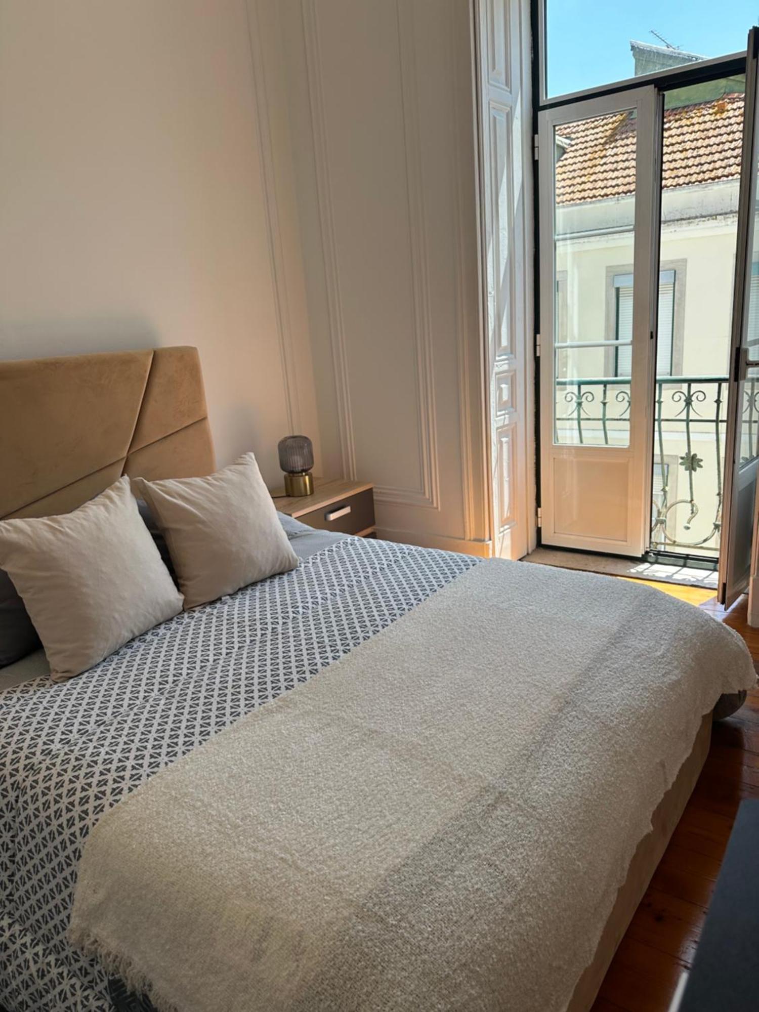 Garden Campo De Ourique Guest House - Hostel Lisboa Dış mekan fotoğraf
