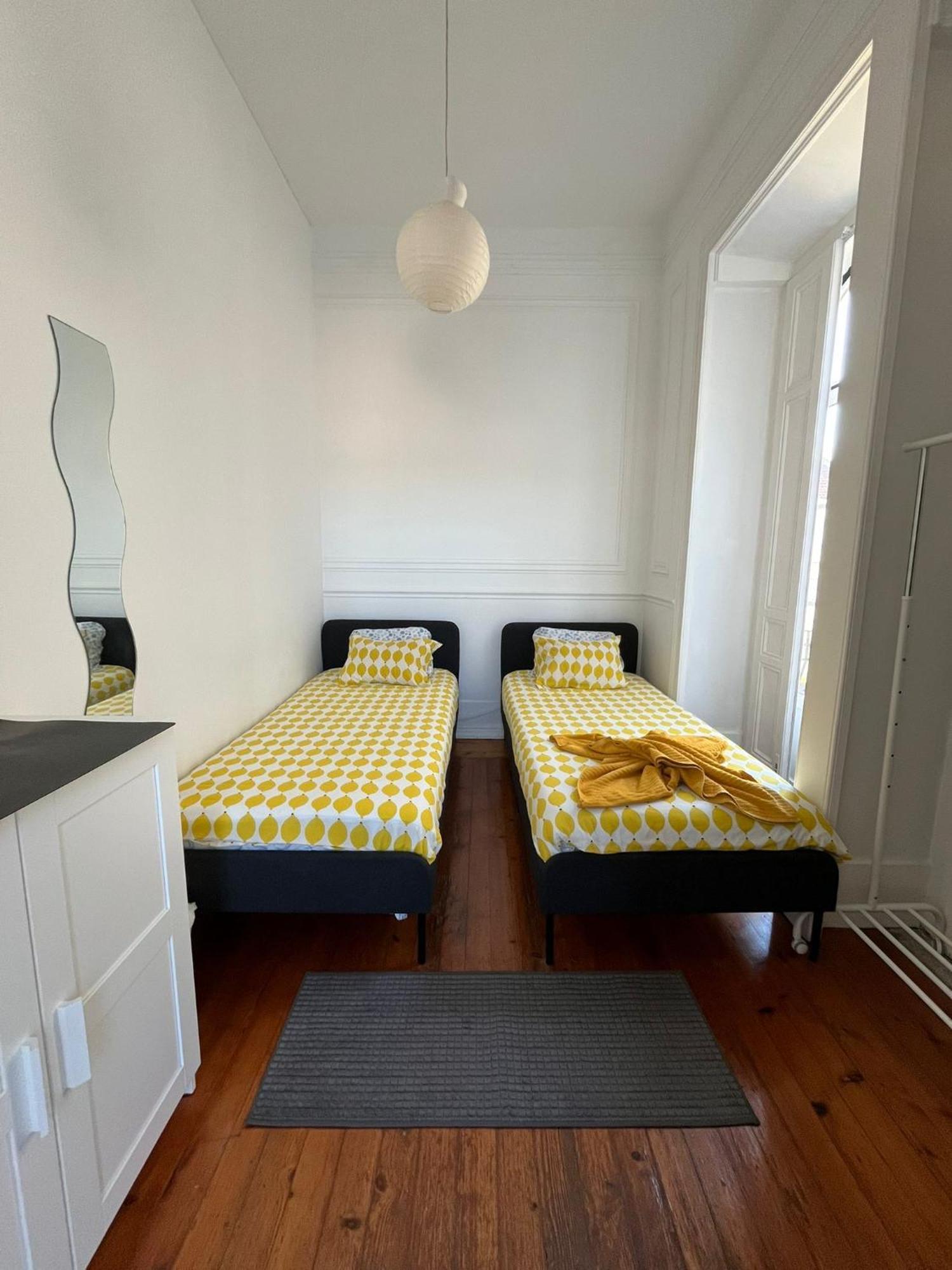 Garden Campo De Ourique Guest House - Hostel Lisboa Dış mekan fotoğraf