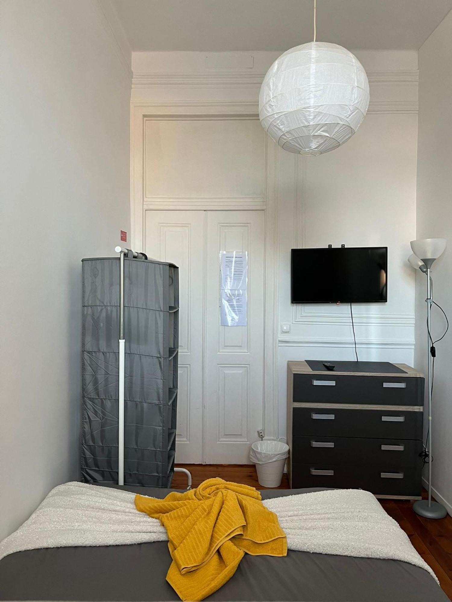 Garden Campo De Ourique Guest House - Hostel Lisboa Dış mekan fotoğraf