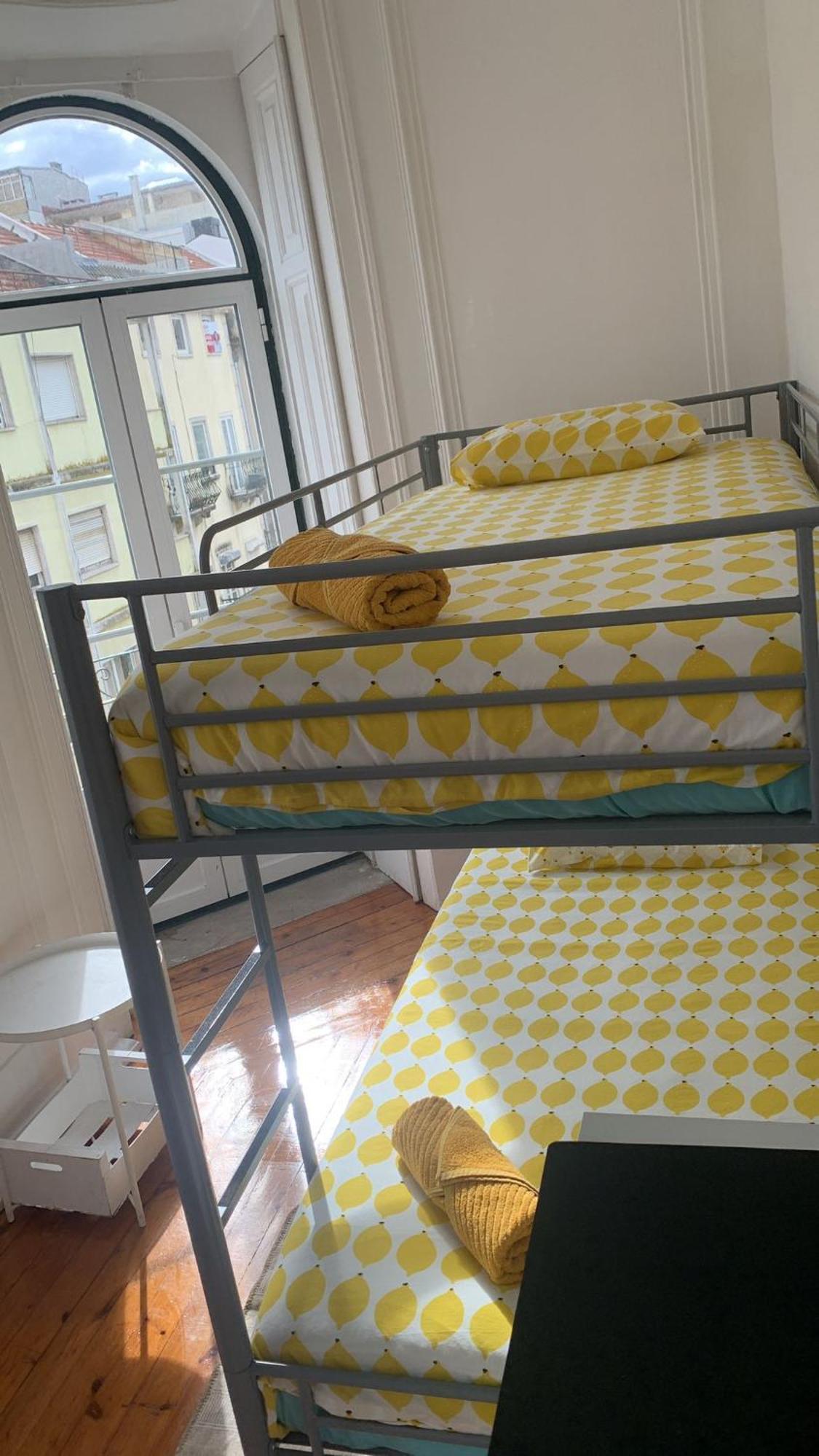 Garden Campo De Ourique Guest House - Hostel Lisboa Dış mekan fotoğraf