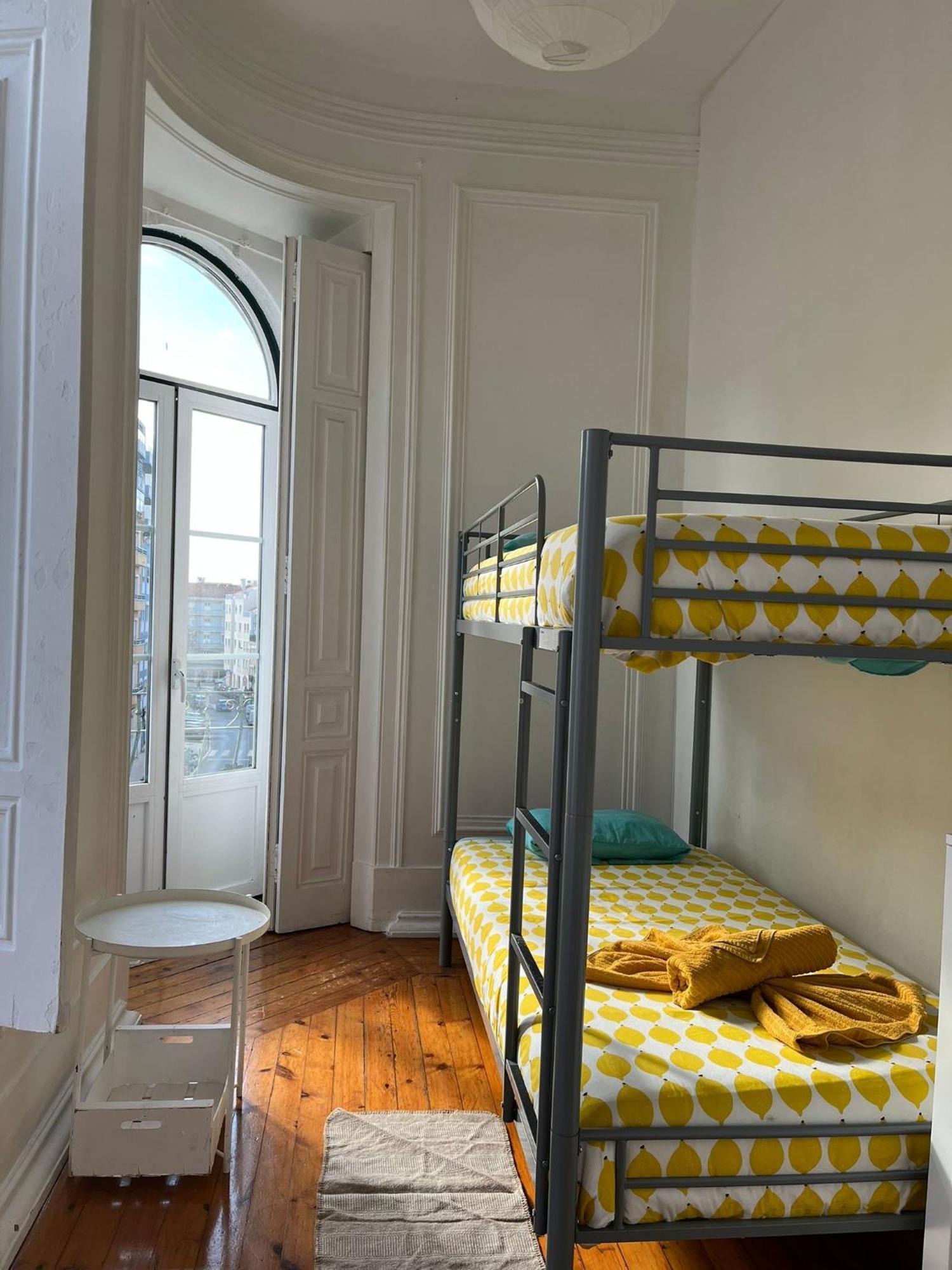 Garden Campo De Ourique Guest House - Hostel Lisboa Dış mekan fotoğraf